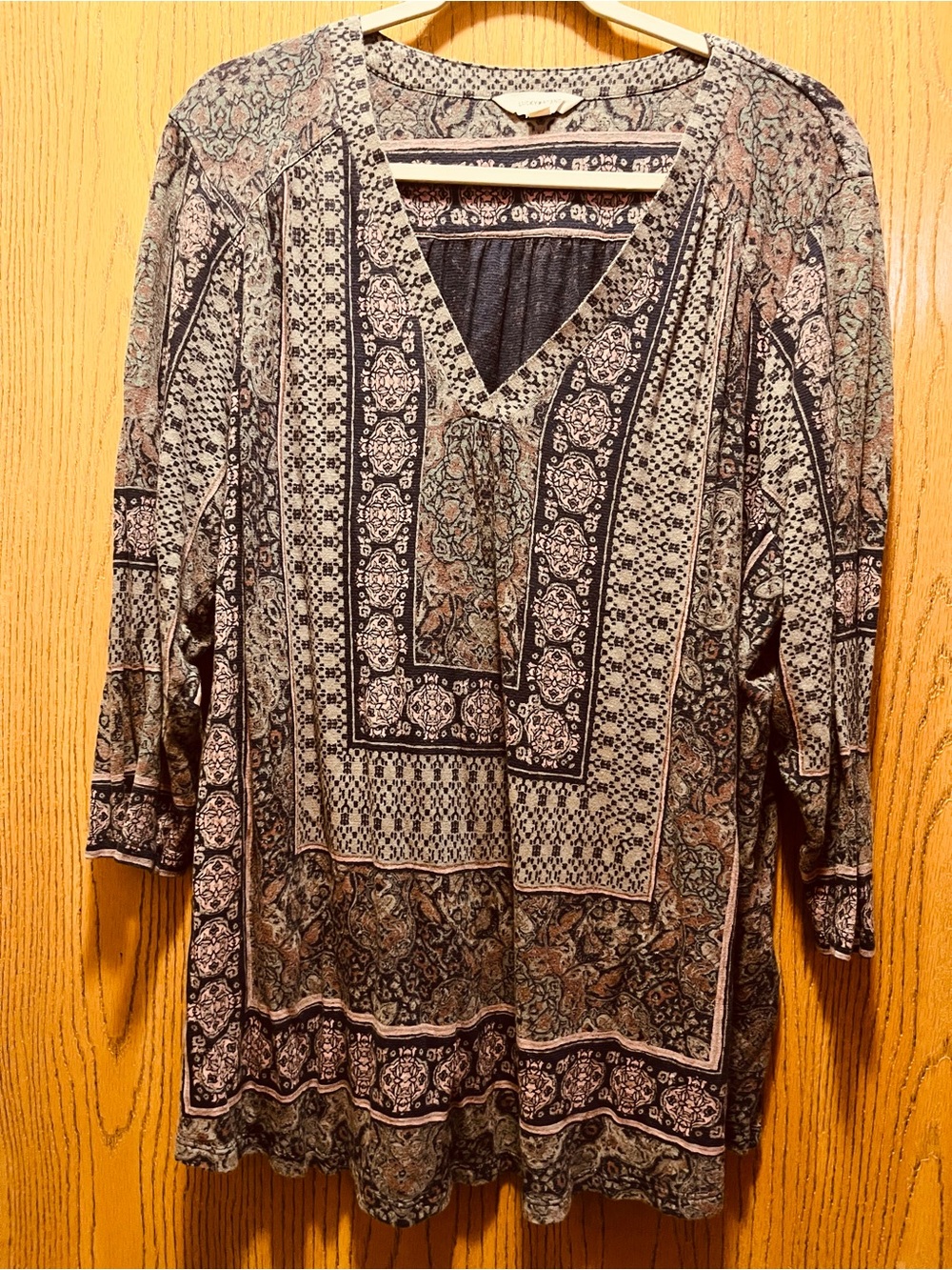Lucky Brand Navy and Tan Paisley V-Neck Tunic